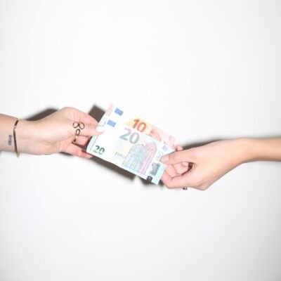 zzp of in loondienst