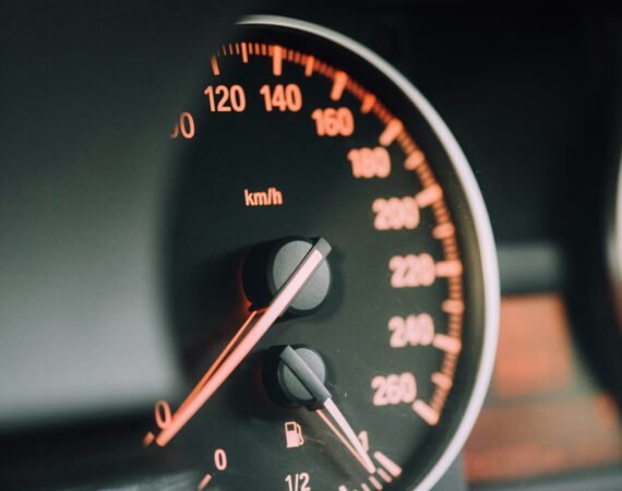 Een auto kopen of leasen? Zo maak je financieel de juiste keuze